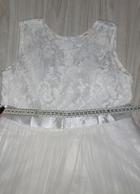 Šaty na 1.sväté prijímanie, 140