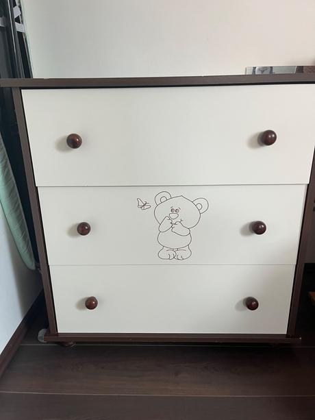Komoda pre bábätko/dieťatko,