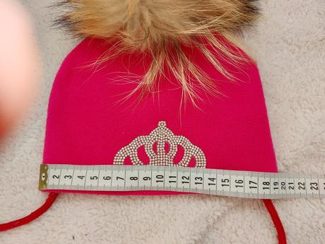 Luxusna ciapka s pravým brmbolcom, 80