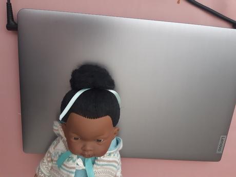 Babika afroamericke dievcatko,