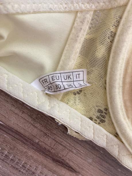 Podprsenka 95/80/36 darujem len k nákupu, 80a