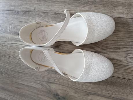 Biele topánočky, nelli blu,35