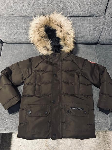 Zimná bunda canada goose, 122
