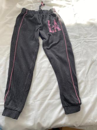 Šedé nohavice, f&f,134