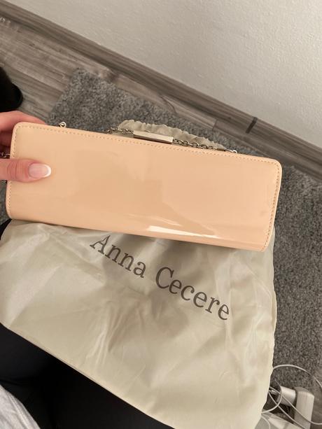 Lesklá slávnostná kabelka, 