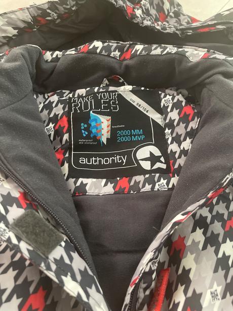 Zimna kombineza, authority,104