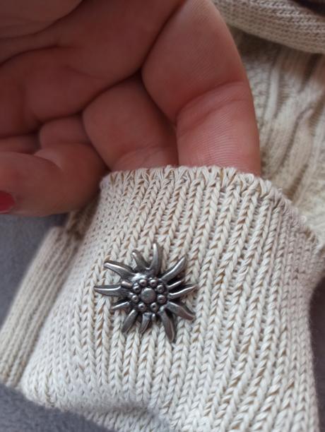 Podkolienky s brošňami, 44 / 46