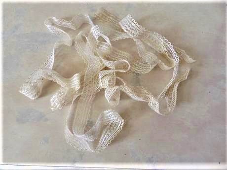 Drobná príprava/zbytky cvernovej čipky,