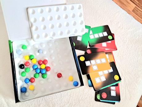 Logix hra 2-4 hráčov, 