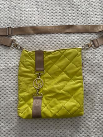 Krásna kabelka, lara bags