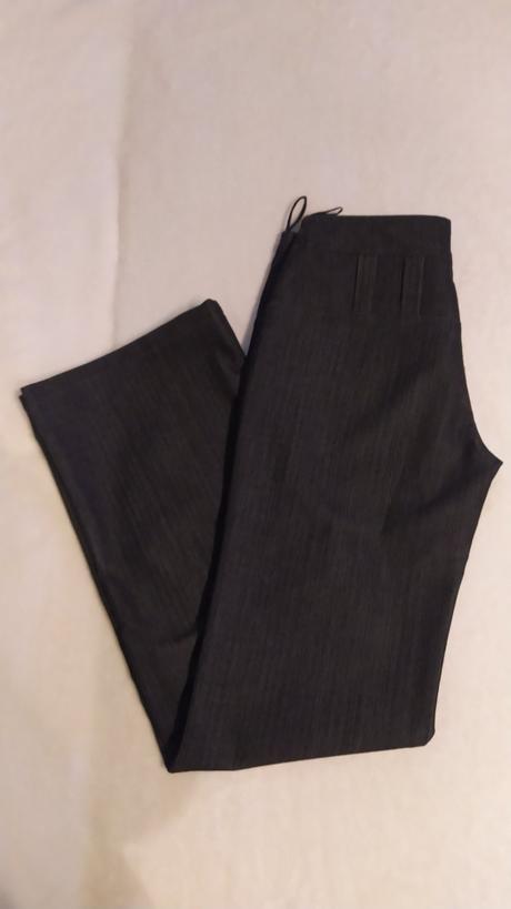 Krasne elegantne nohavice, 36