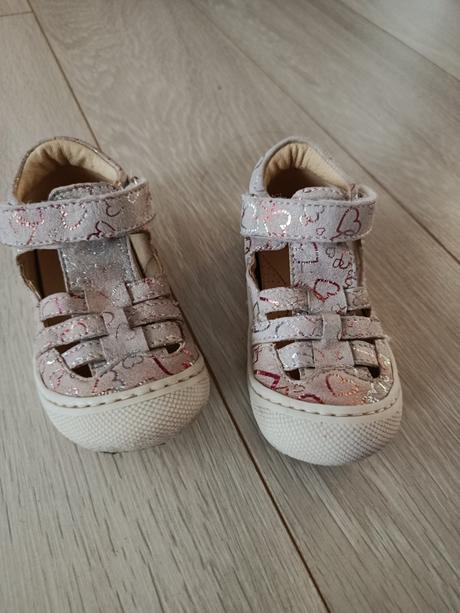 Topánočky sandálky s postovnym, naturino,23