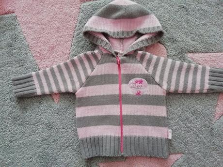 Krásny svetrík, japitex,68