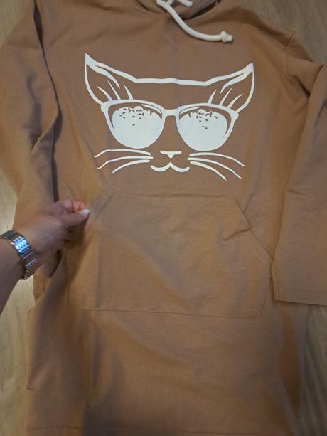 Predlzena mikina, 152