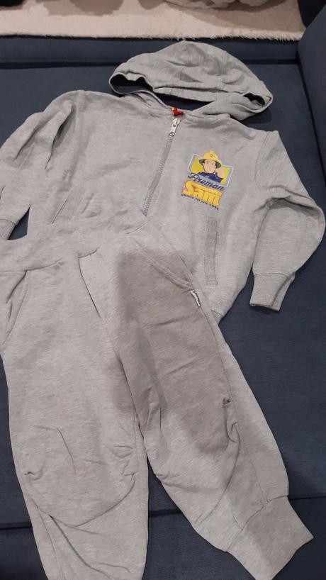 Teplákova súprava, 92