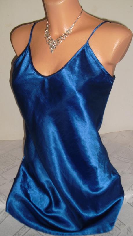 Satenova nebeska kosielka, s