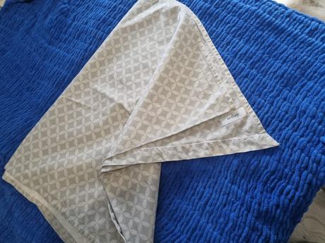 Satka zaffiro, womar zaffiro