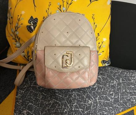 Ruksak liu jo, liu jo