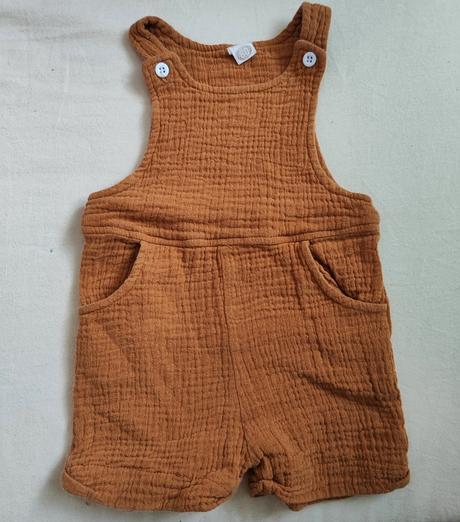 Mušelinový overal, 80