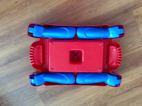 Skladaci a prenosny mega blok stolik,