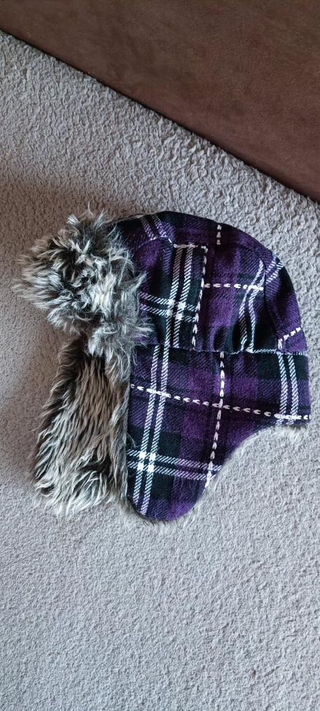 Čiapka s kožušinou / ušianka 5-8r, takko,122