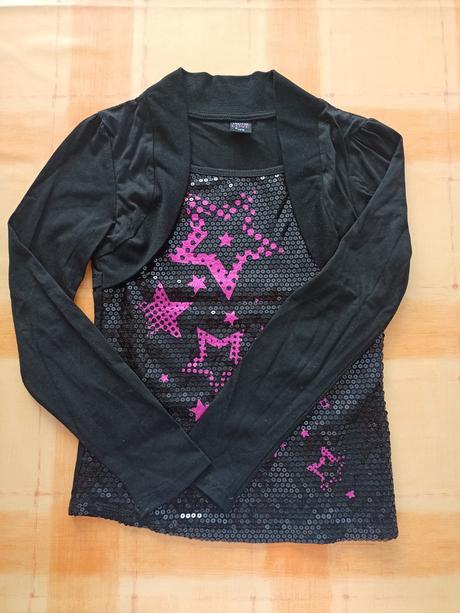 Trblietavé tričká, 134