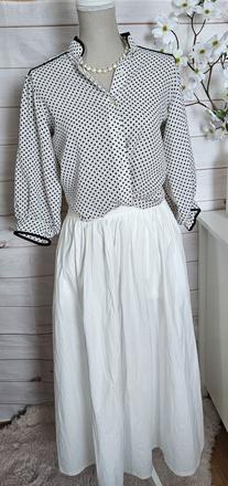 Krásna lahulinká blúzka, 36