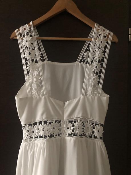 Krásne šaty na leto, s