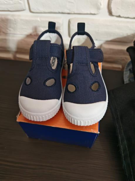 Úžasné topánky 26, aj ako papucky, 26