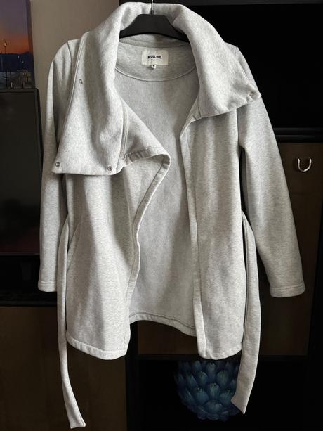 Sivý kardigán, gate,m