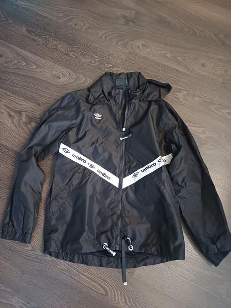 Umbro bundička, umbro,158