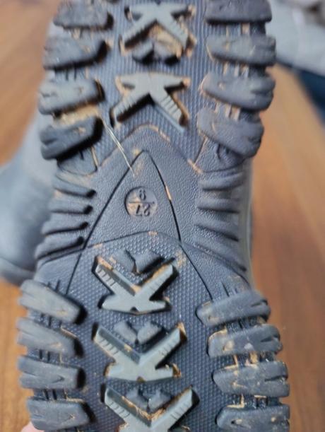 Snehule lupilu, lupilu,27