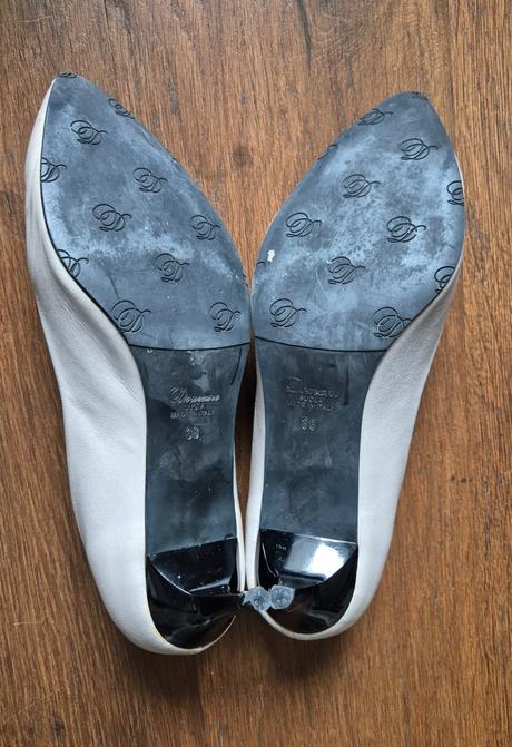 Lodičky 38 domani, 38