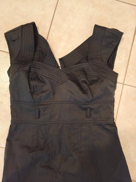 Šaty čierne krátke, 40