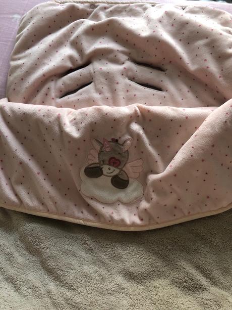 Fusak do autosedacky vajka, nattou