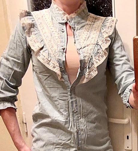 Krásna nová romantická blúzka s visačkou, s