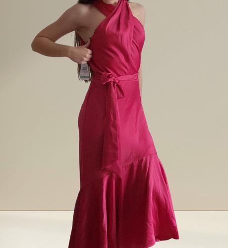 Elegantné lesklé šaty, m