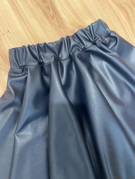 Koženkova sukienka, 80 - xs