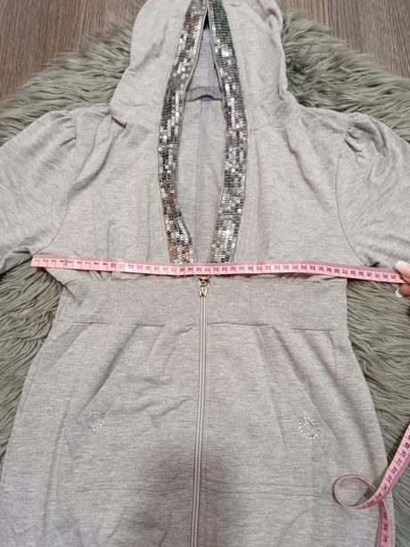 Mikina s trblietavým lemom veľ. s, s