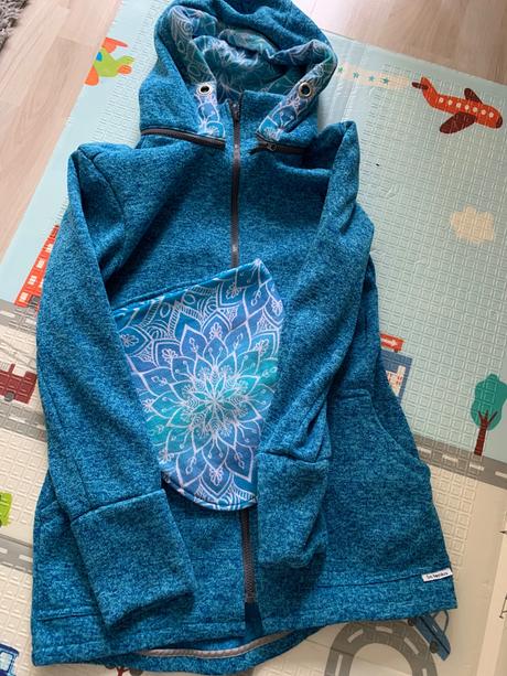 Be lenka nosiaca mikina vel m, m