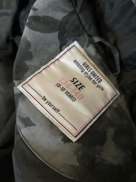 Prechodná bunda, 140