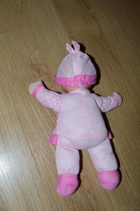 Bábika s mäkkým telíčkom,