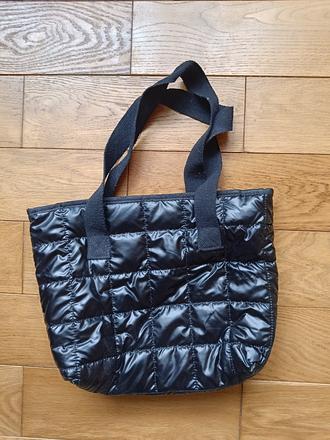 Prešívaná kabelka, 