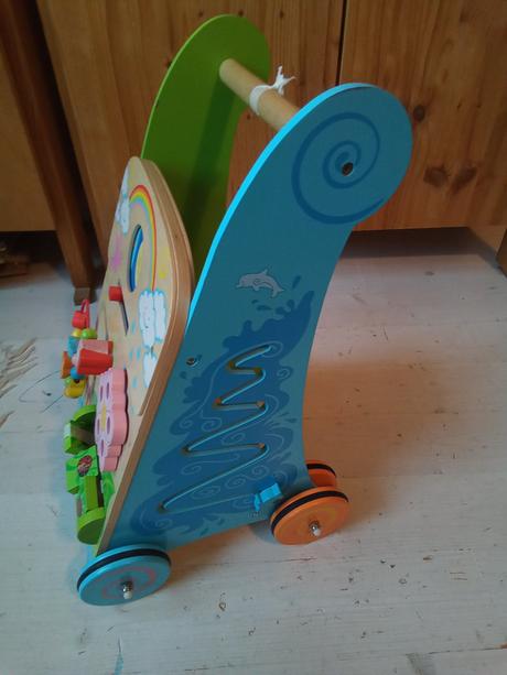 Pekne farebné chodítko, 