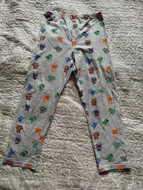 Pyžamove nohavice, 122