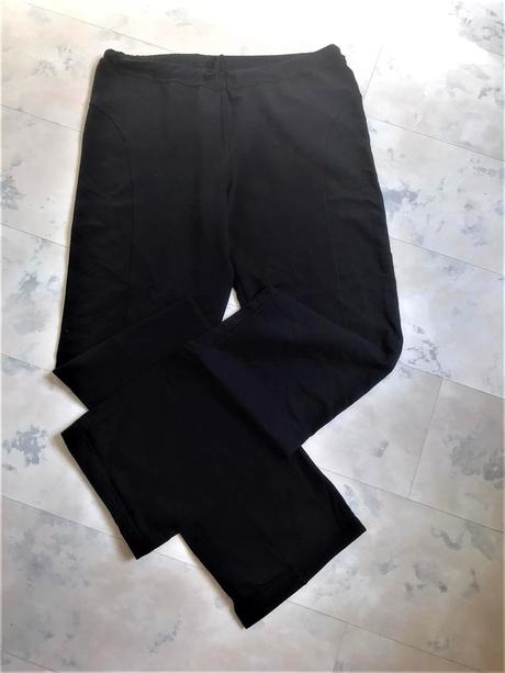 Kvalitné športové tepláky, xl