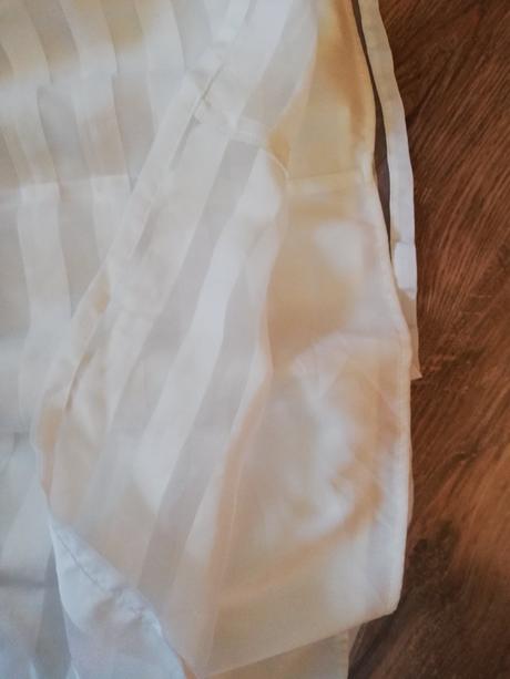 Minim nosené kvalitné šaty ellos, m