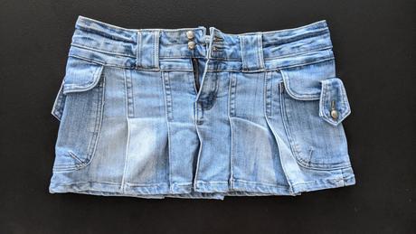 Riflova mini sukňa, 32