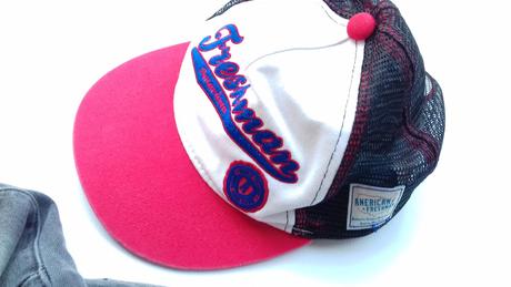 Next šiltovka cervenobiela, next,116