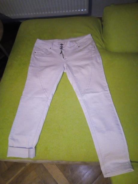 Bledolososove,trosku ruzove rifle, 44